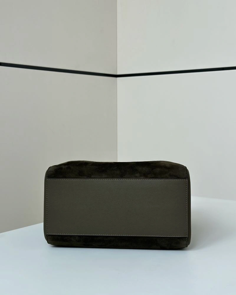 Comfortable Fendi Bucket Bags 57991