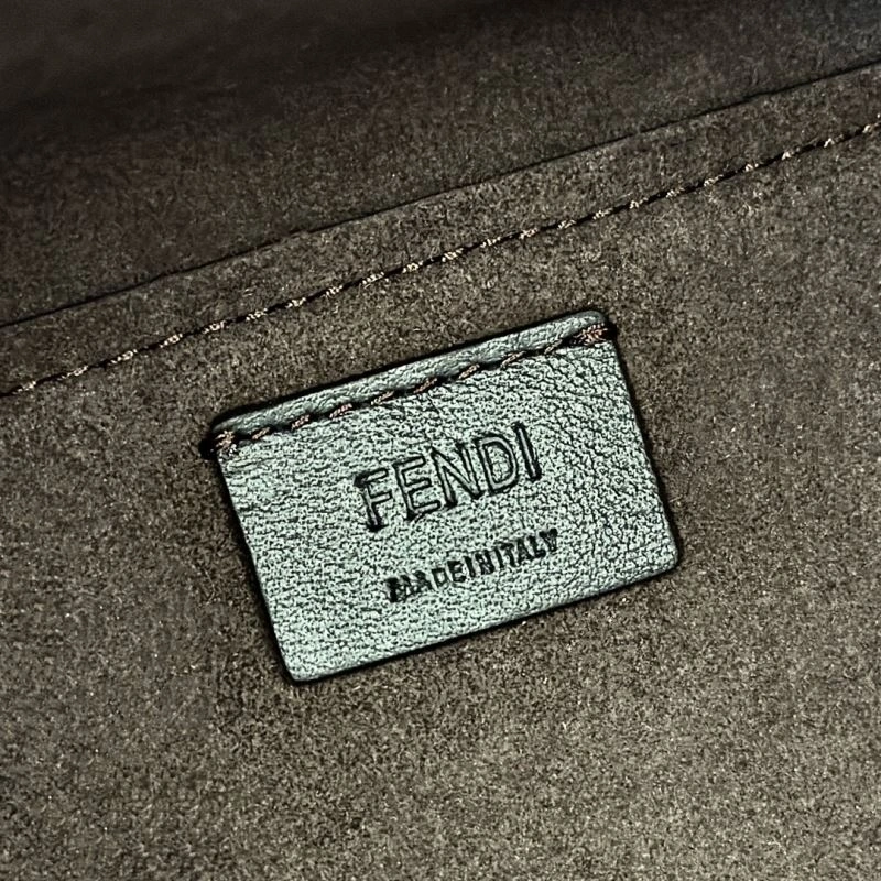 Effortless Fendi Bucket Bags 57966