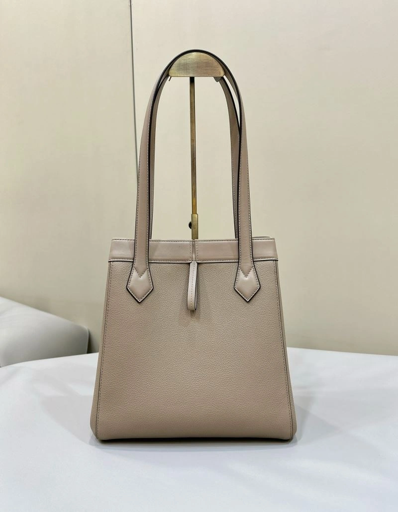 Fendi Bucket Bags Sleek 57960