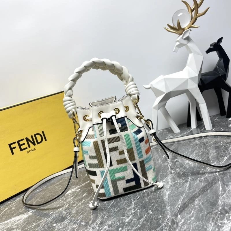Fendi Bucket Bags Lightweight 57969