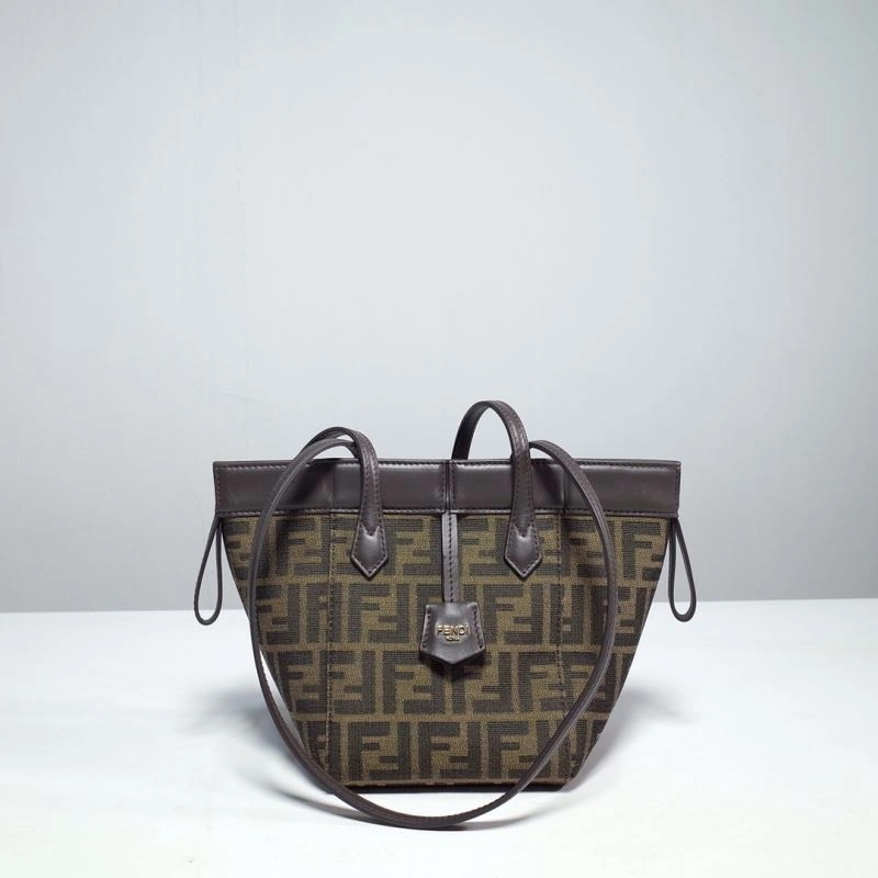 Fendi Bucket Bags Sleek 59457