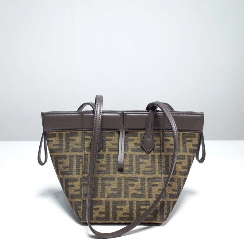 Fendi Bucket Bags Sleek 59457