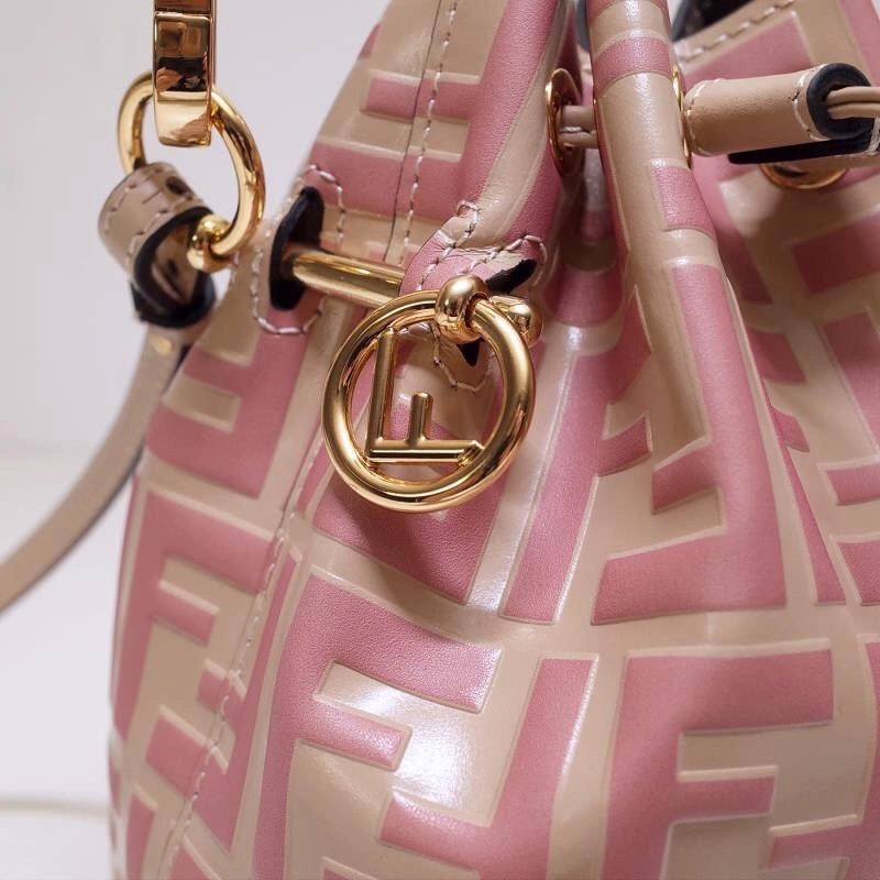 Fendi Bucket Bags Comfortable 59410