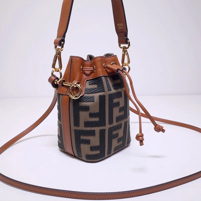 Fendi Bucket Bags DailyWear 59404