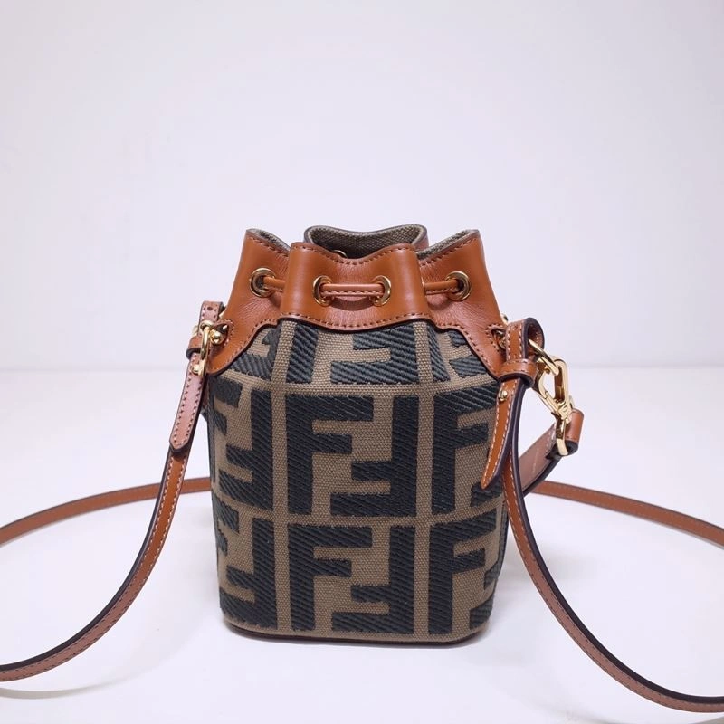Fendi Bucket Bags DailyWear 59404