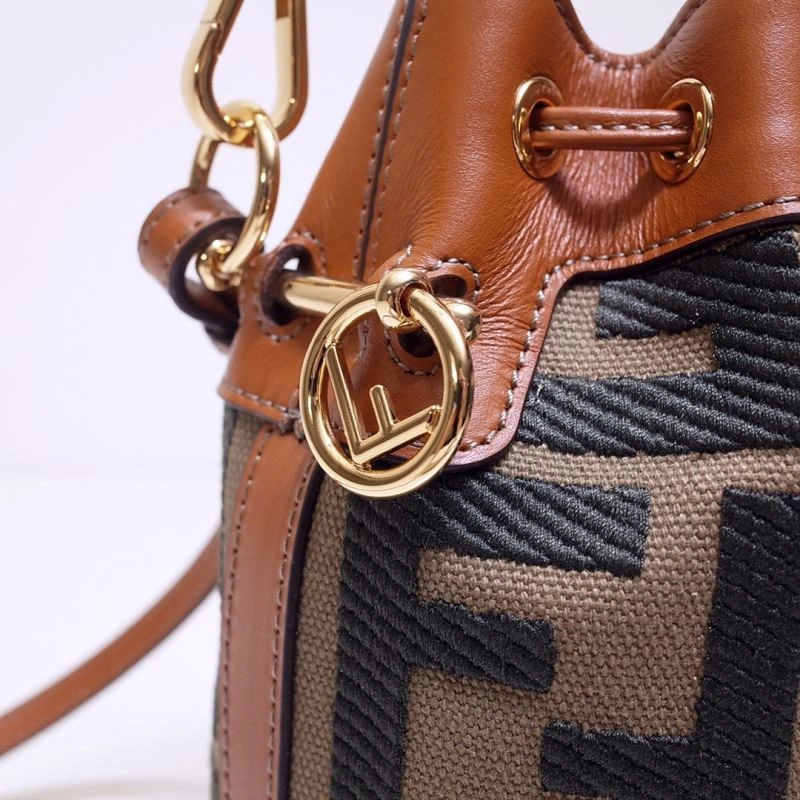 Fendi Bucket Bags DailyWear 59404