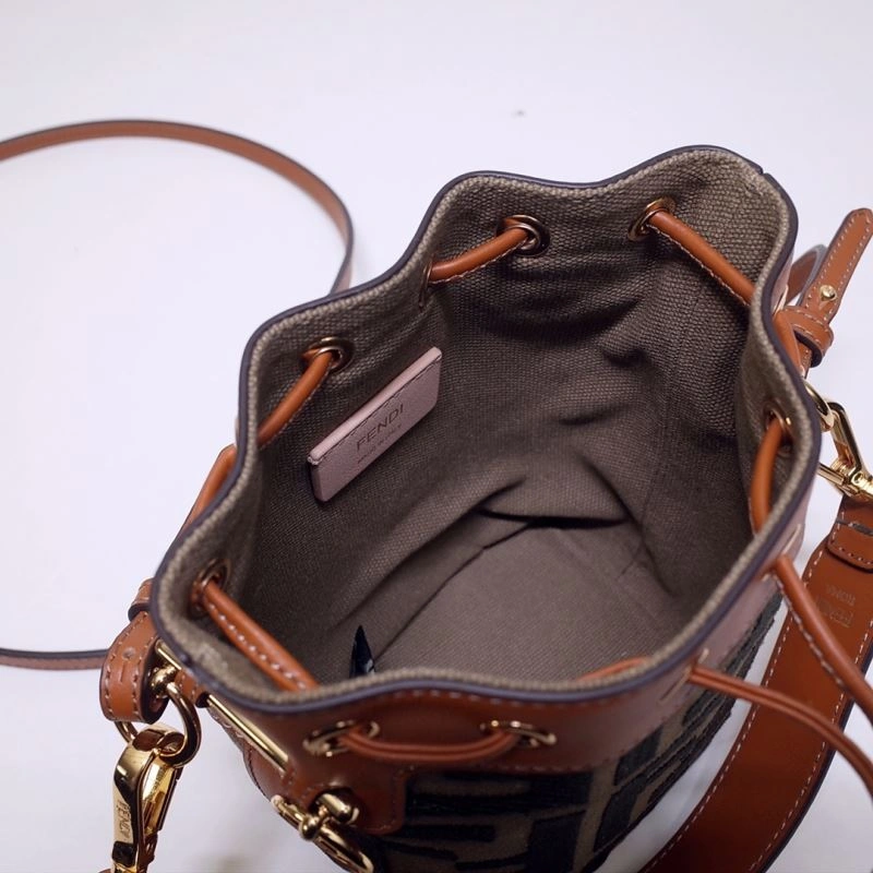 Fendi Bucket Bags DailyWear 59404
