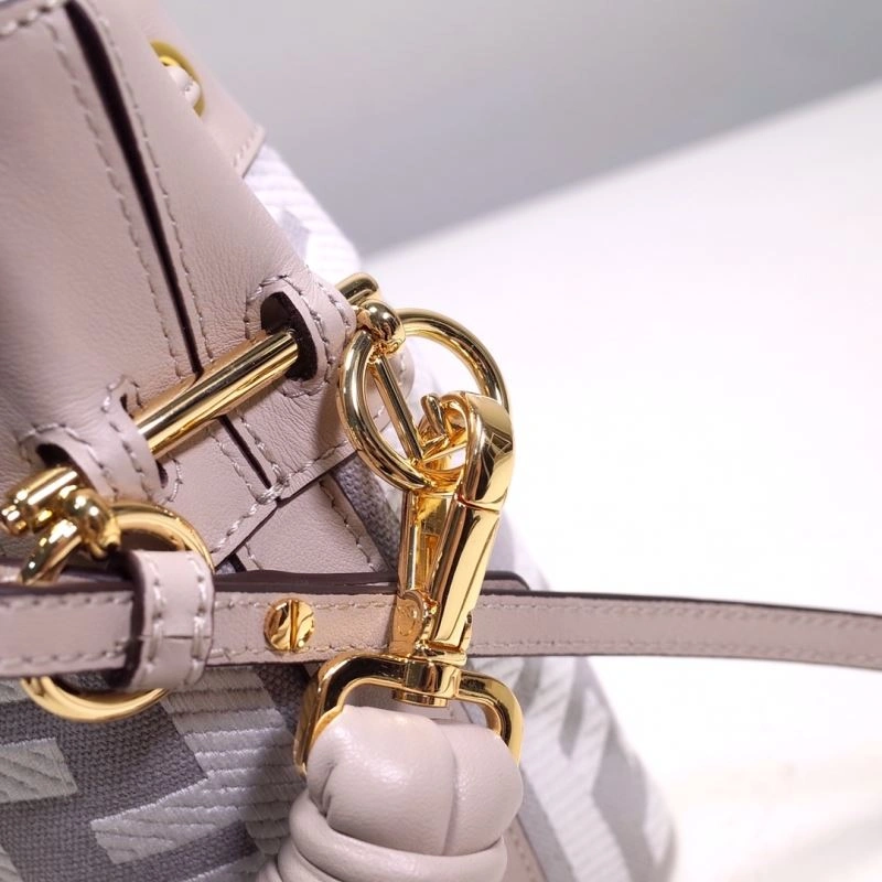 Thermal Fendi Bucket Bags 59402