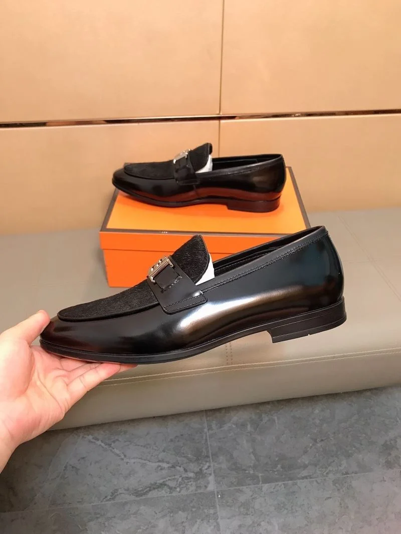 Fendi Business Shoes Unisex 23749