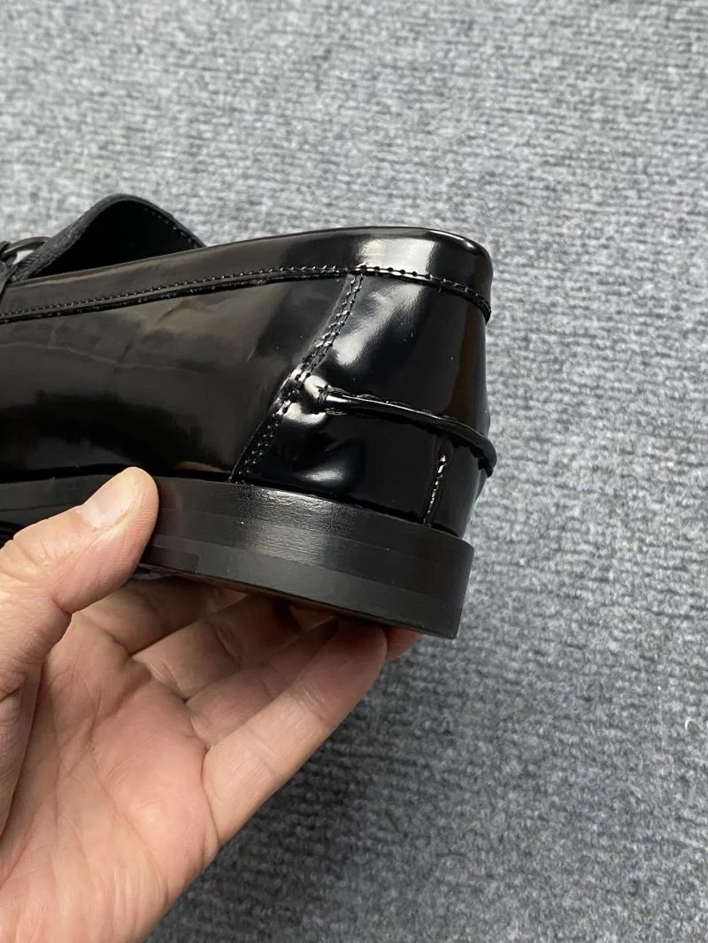 Fendi Business Shoes Sophisticated 23722