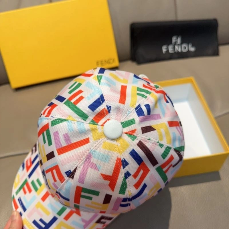 Fendi Caps Trendsetting 261435