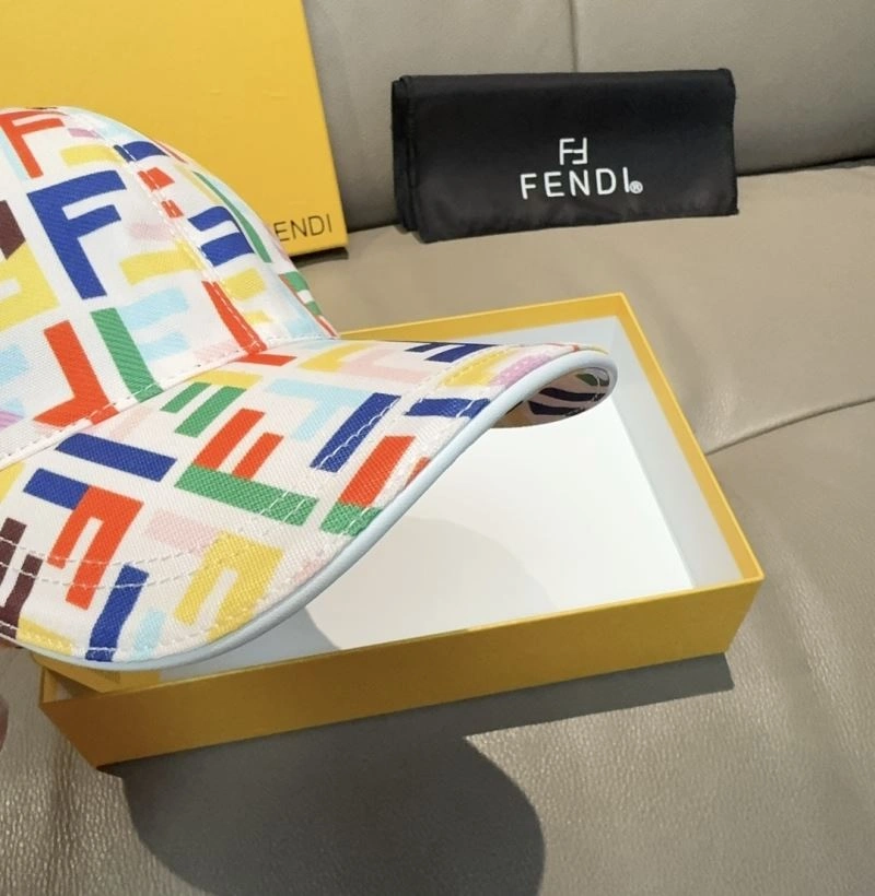 Fendi Caps Trendsetting 261435