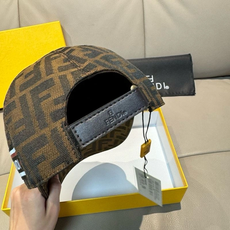 Fendi Caps Bold 261421