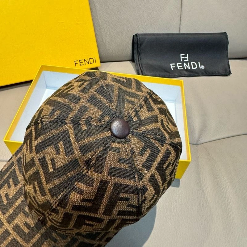 Fendi Caps Versatile 261412