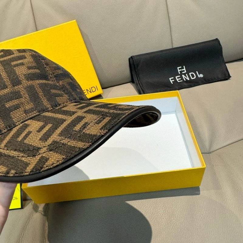 Fendi Caps Versatile 261412