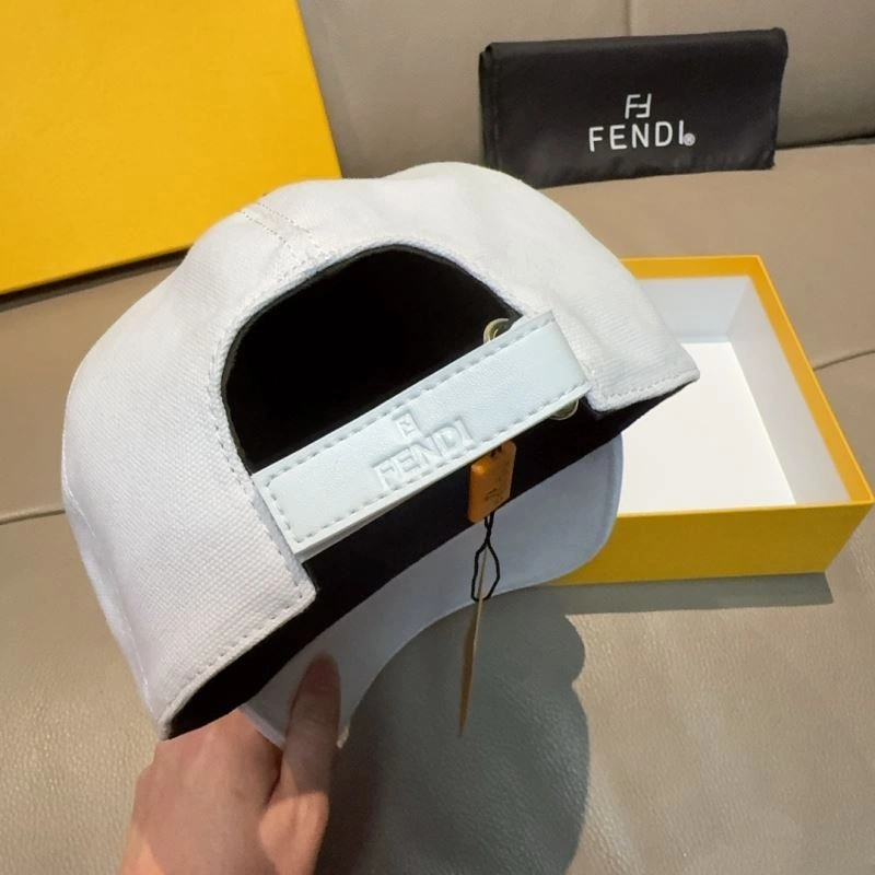 AllSeason Fendi Caps 261425