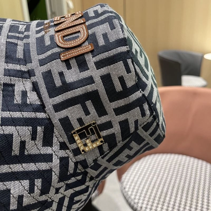 Casual Fendi Caps 258971