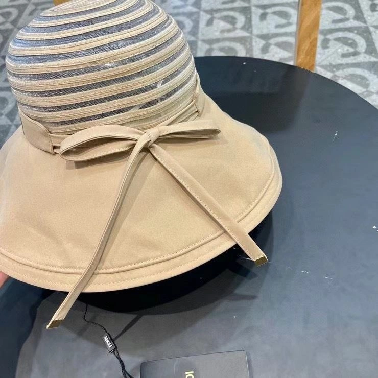 Fendi Caps UrbanStyle 258962