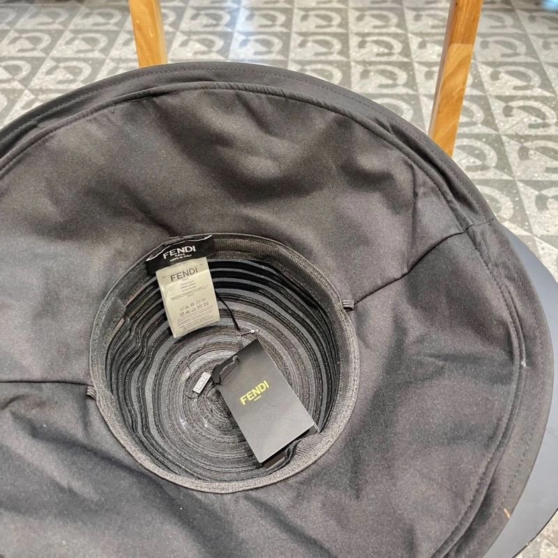 Fendi Caps Lightweight 258969