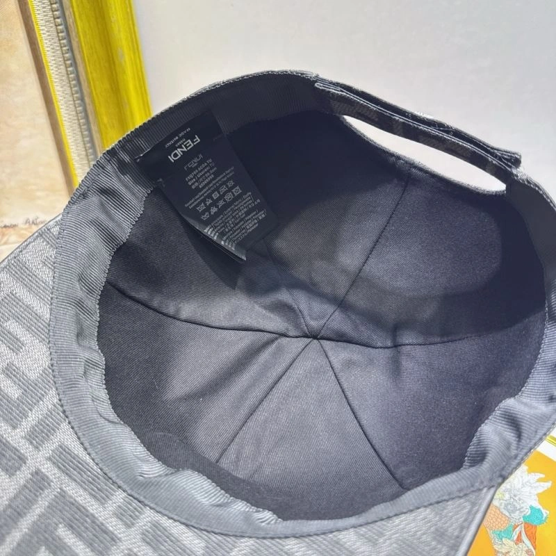 Fendi Caps TimelessDesign 258961