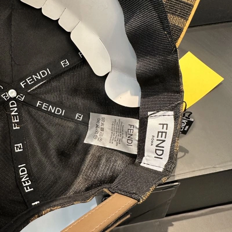 Fendi Caps Compact 258954