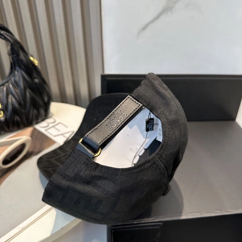 Fendi Caps Bright 258950