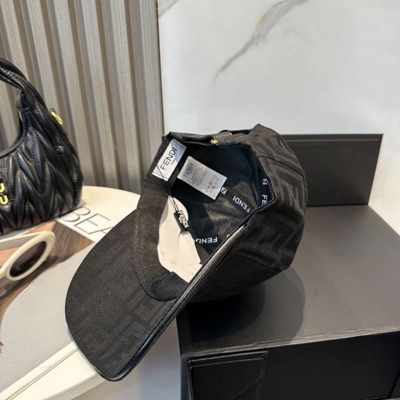 Fendi Caps Bright 258950