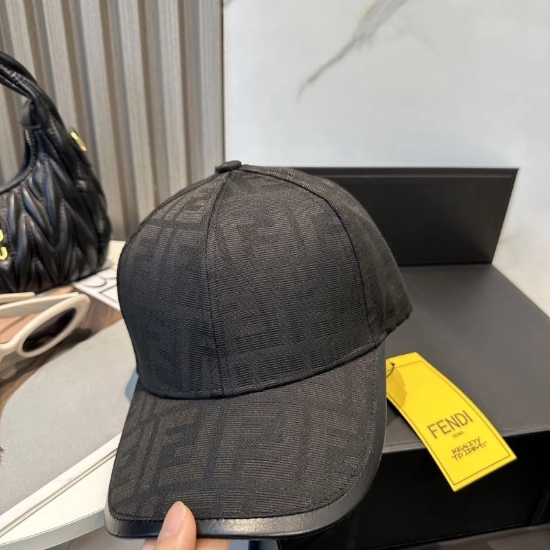 Fendi Caps Versatile 258951