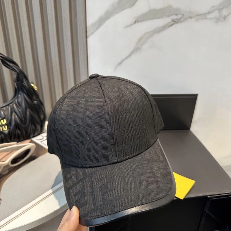 Fendi Caps Versatile 258951