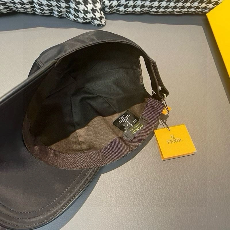 Effortless Fendi Caps 258945