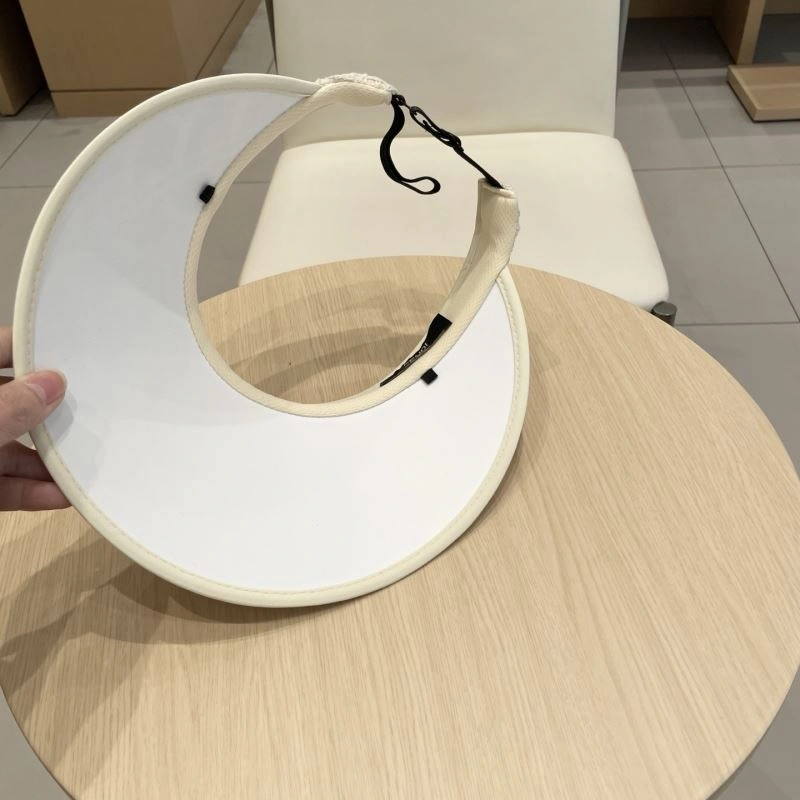 ModernLook Fendi Caps 258913
