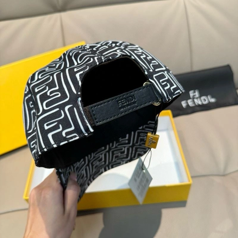 Modern Fendi Caps 258929