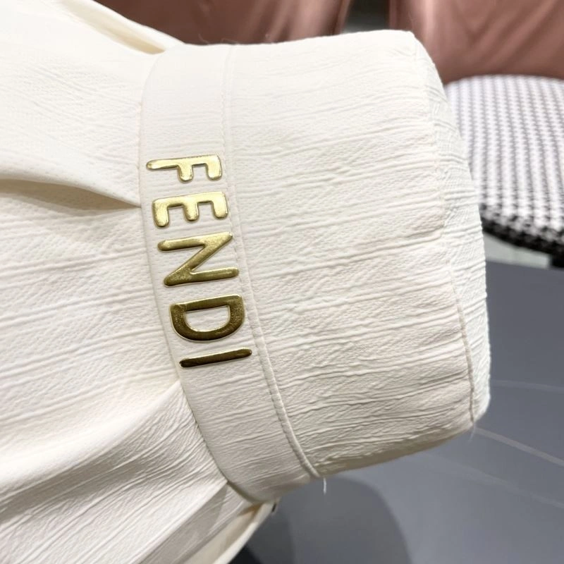 Fendi Caps Vibrant 258930
