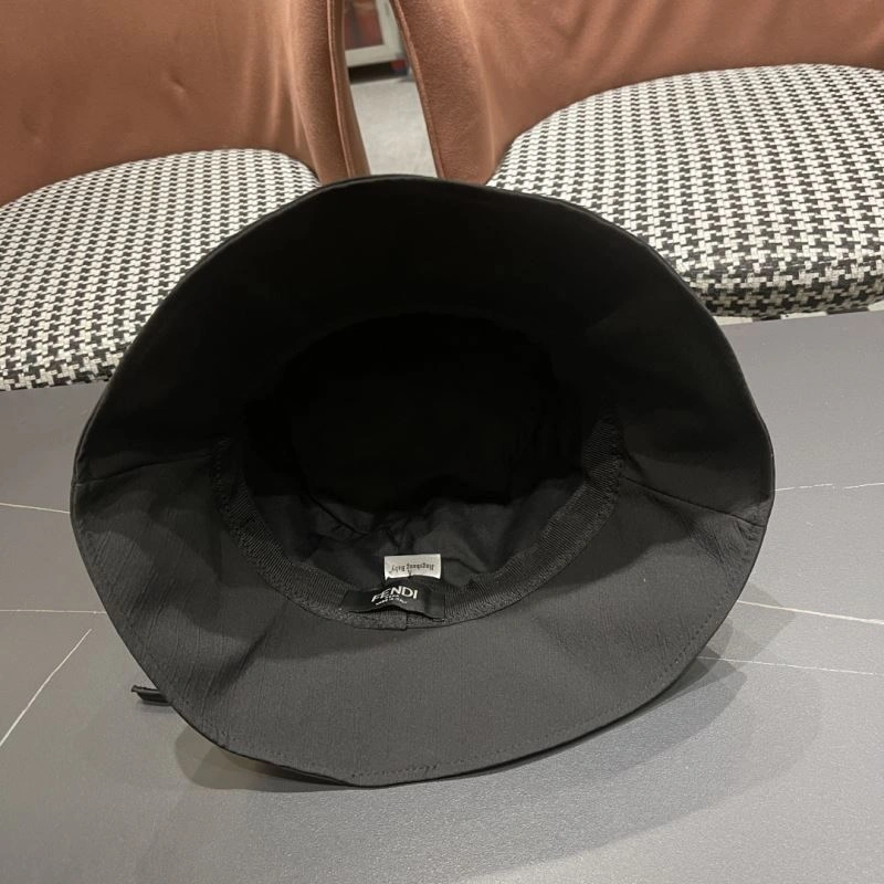 Bright Fendi Caps 258917