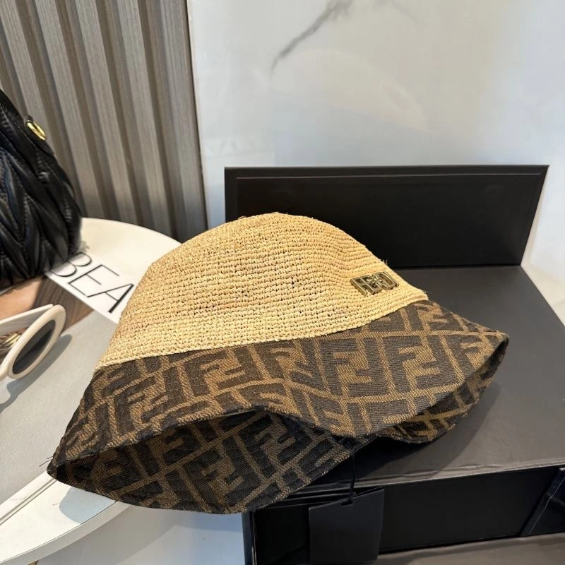 Fendi Caps Versatile 258923