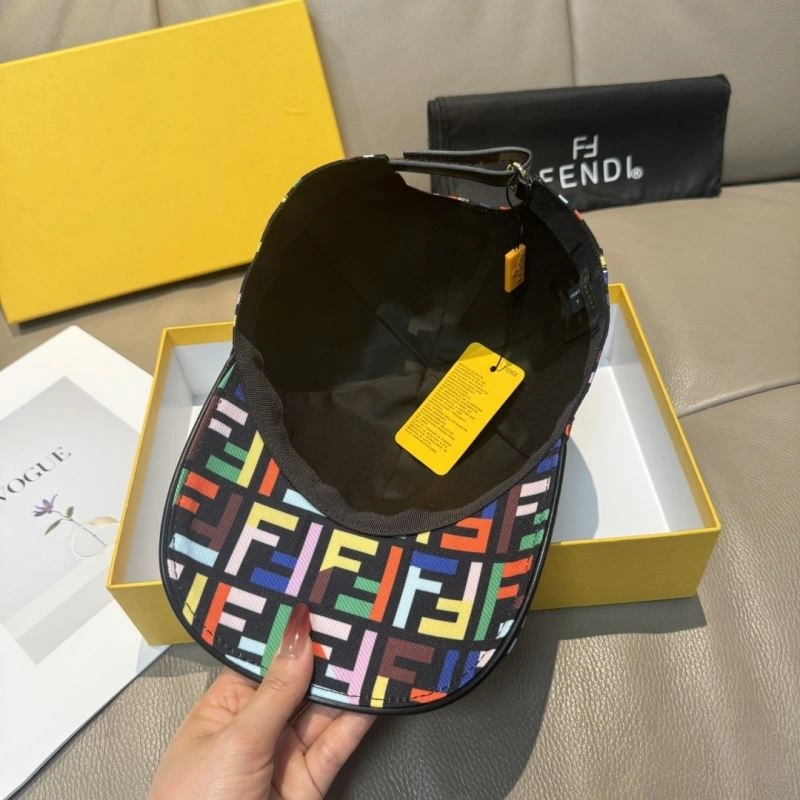 Fendi Caps Cozy 258911