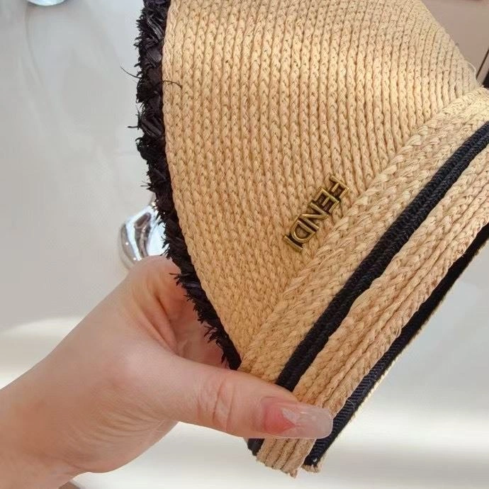 Fendi Caps Cozy 262106