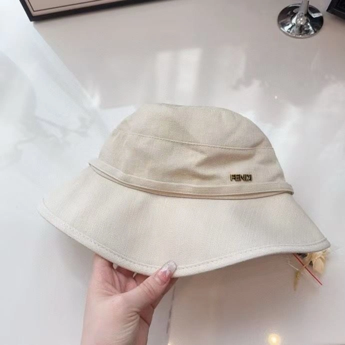 Trendsetting Fendi Caps 262098
