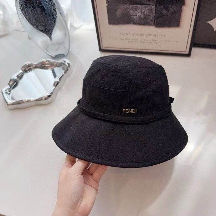 Trendsetting Fendi Caps 262098
