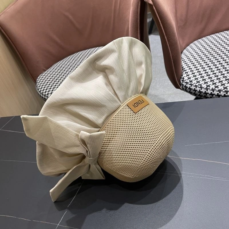 Fendi Caps Trendsetting 262100