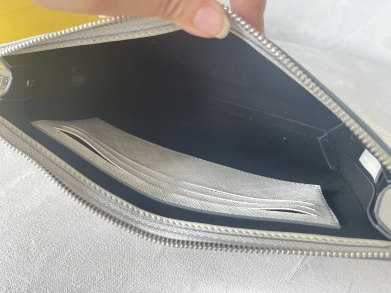 Cozy Fendi Clutch Bags 72933
