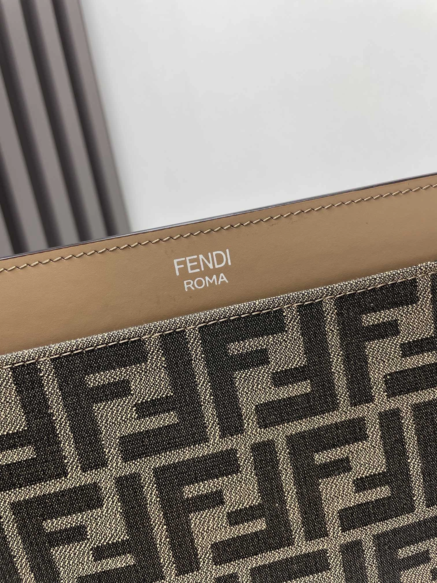 FreshLook Fendi Clutch Bags 69892