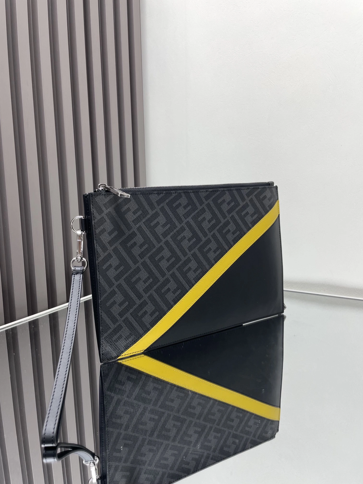Fendi Clutch Bags RelaxedFit 69901