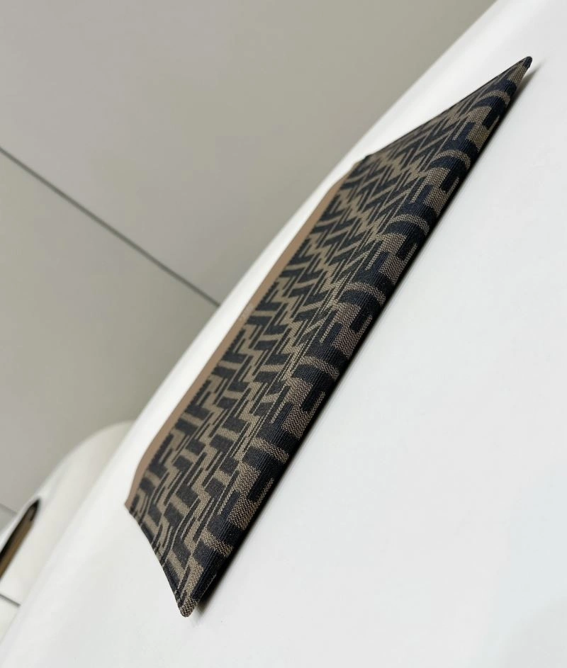SoftTouch Fendi Clutch Bags 57945