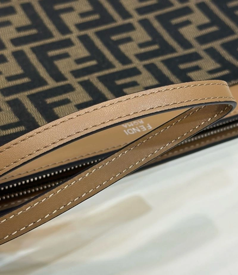 SoftTouch Fendi Clutch Bags 57945