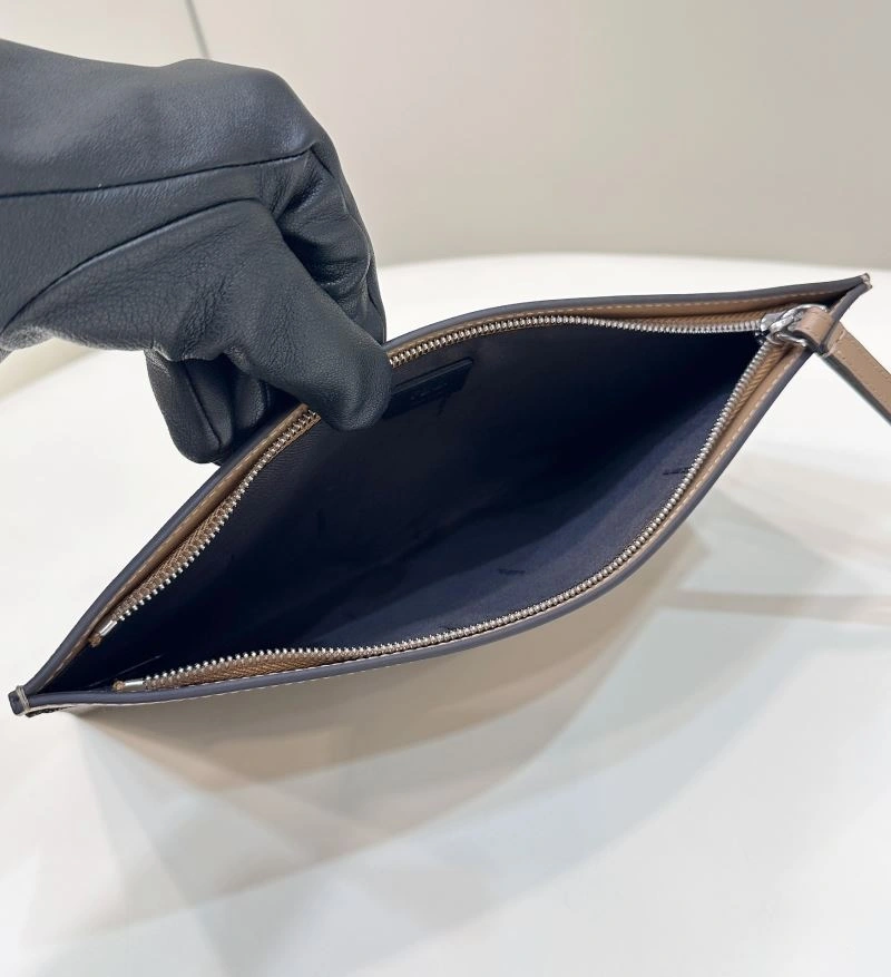 SoftTouch Fendi Clutch Bags 57945