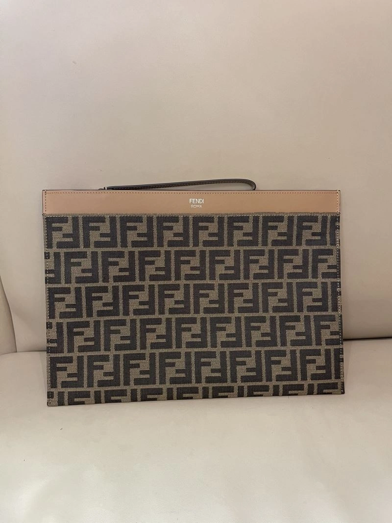 RelaxedFit Fendi Clutch Bags 58013