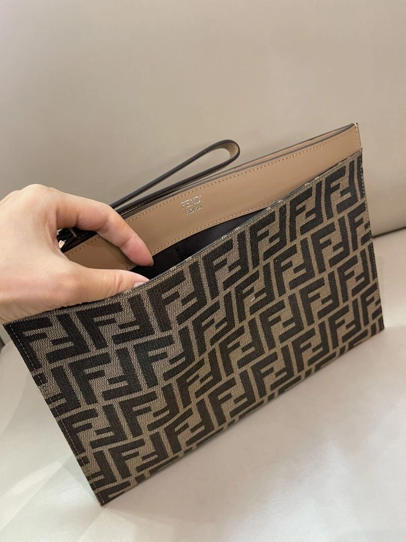RelaxedFit Fendi Clutch Bags 58013