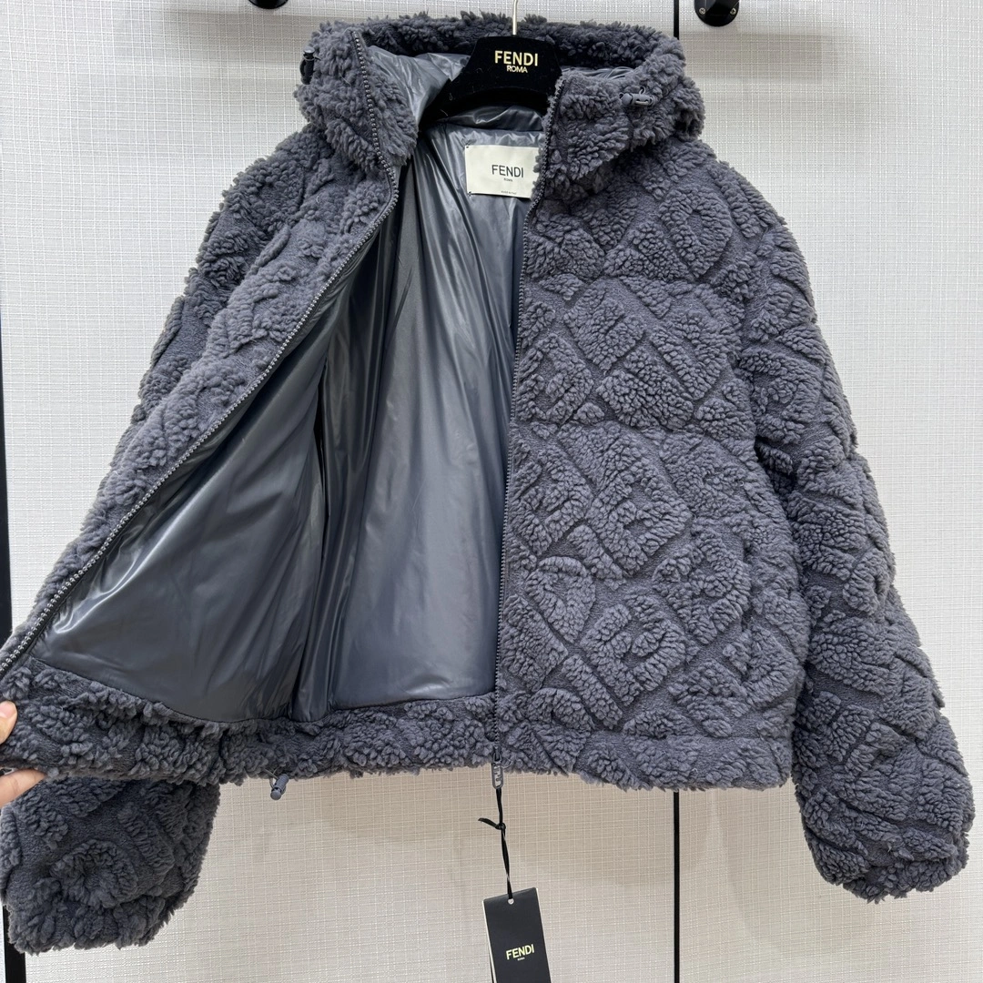Fendi Down Jackets Resilient 123493