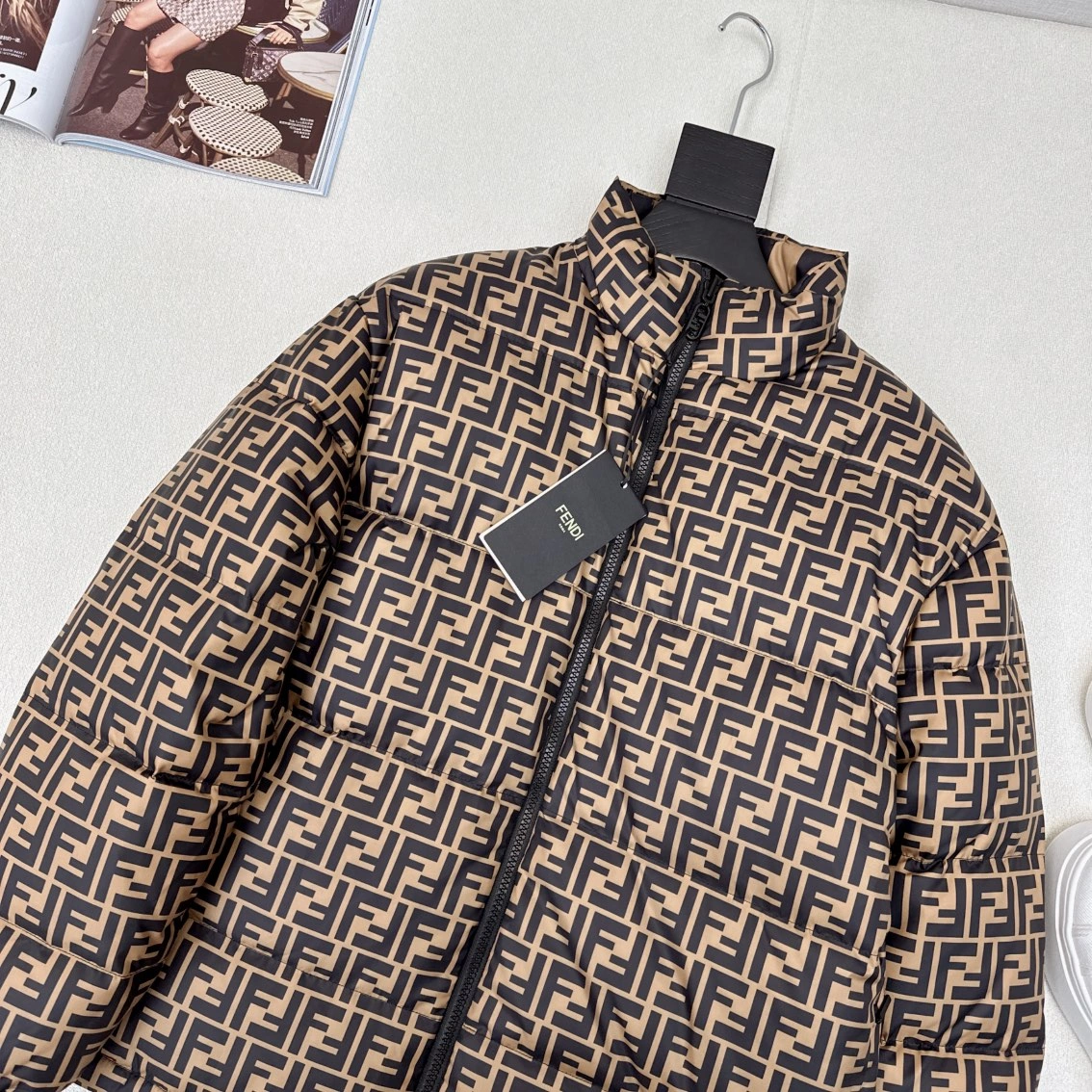 Lightweight Fendi Down Jackets 123471